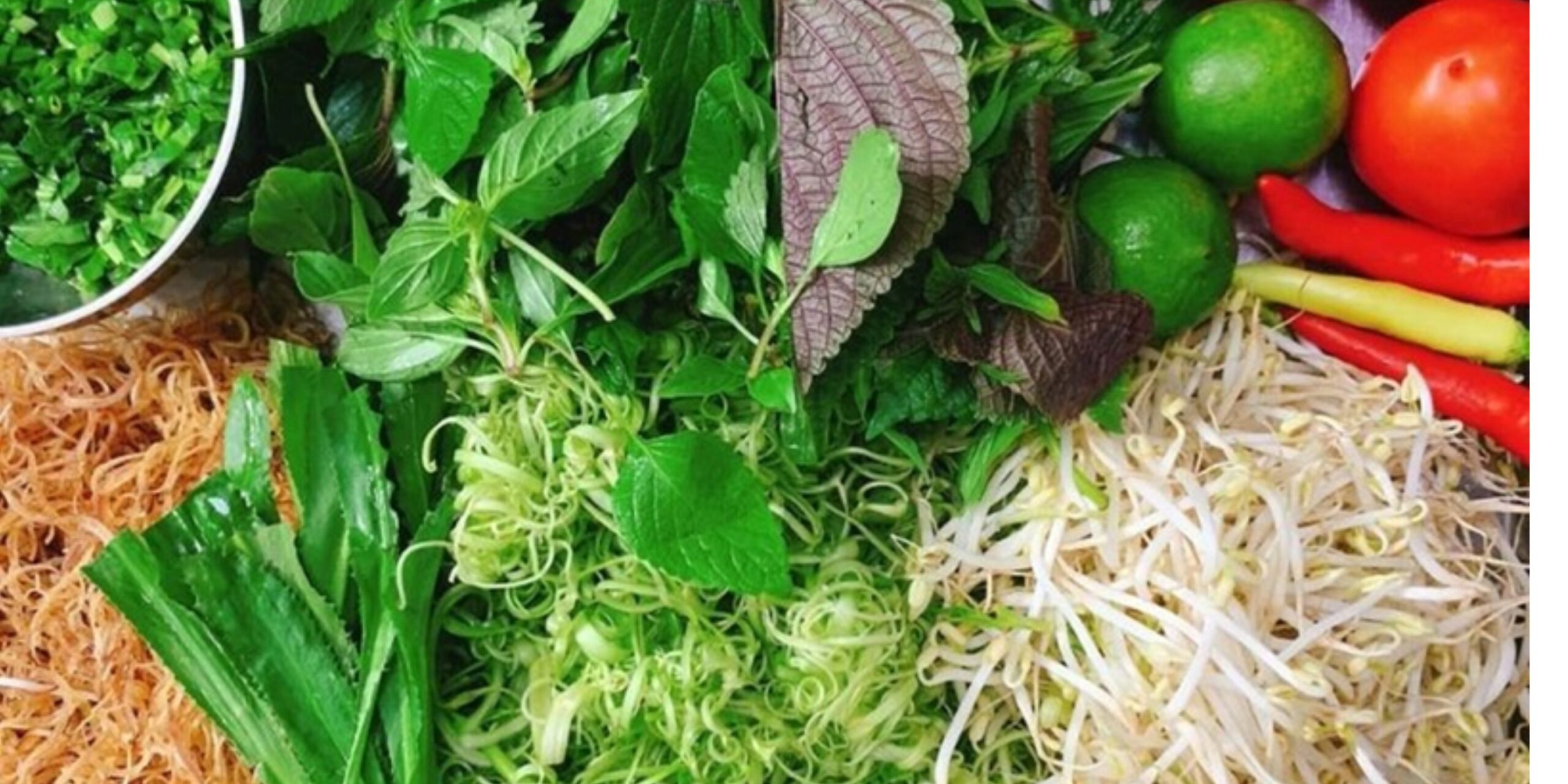 rau ăn kèm bún riêu miền Tây